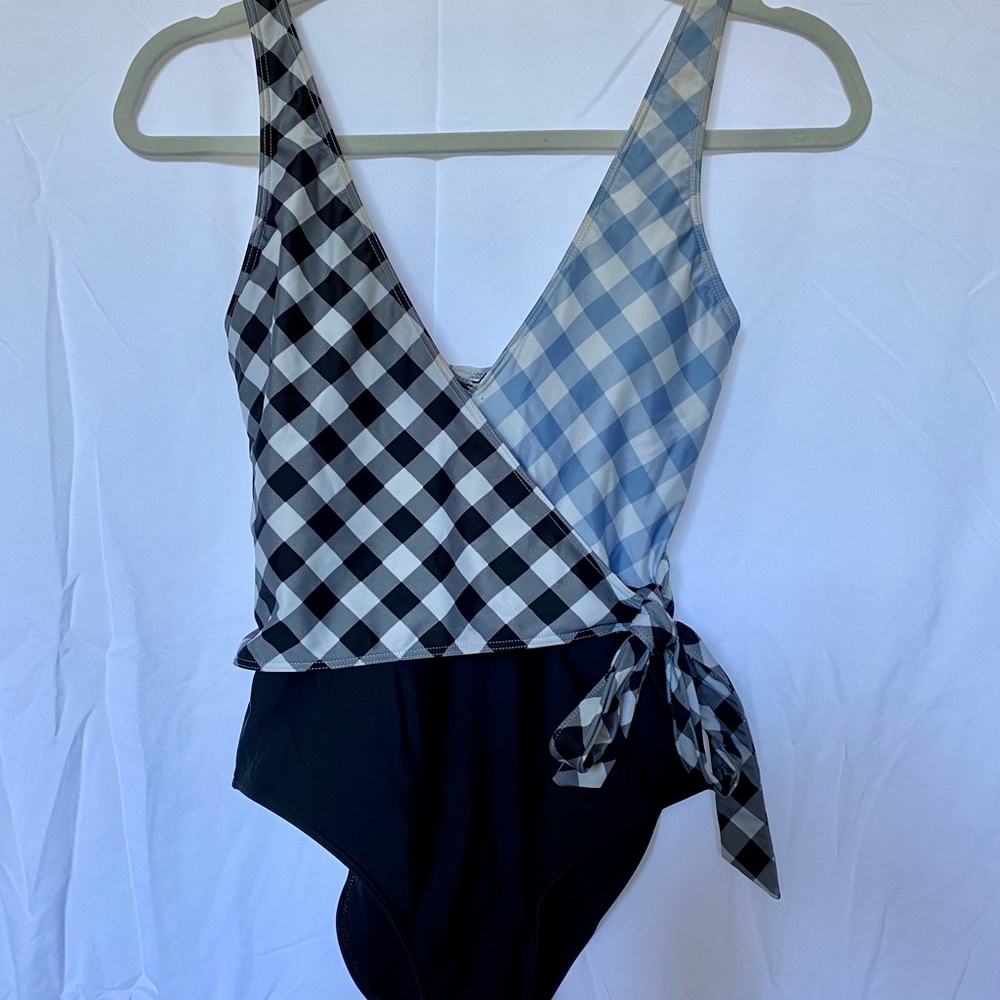 Summersalt Swimsuit 4 Women’s One Piece Wrap One Piece